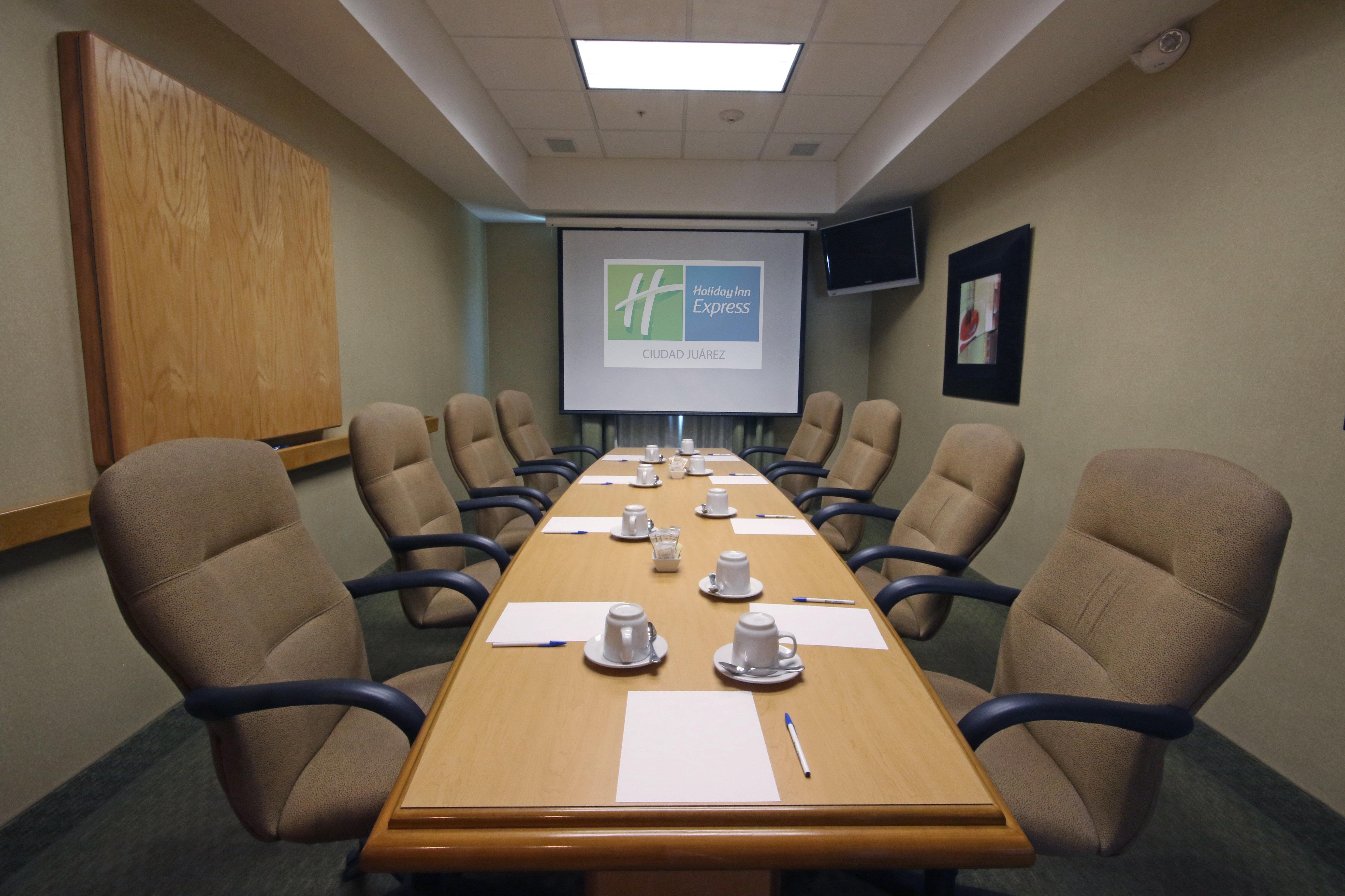 Holiday Inn Express Hotel & Suites Cd. Juarez - Las Misiones By Ihg Экстерьер фото