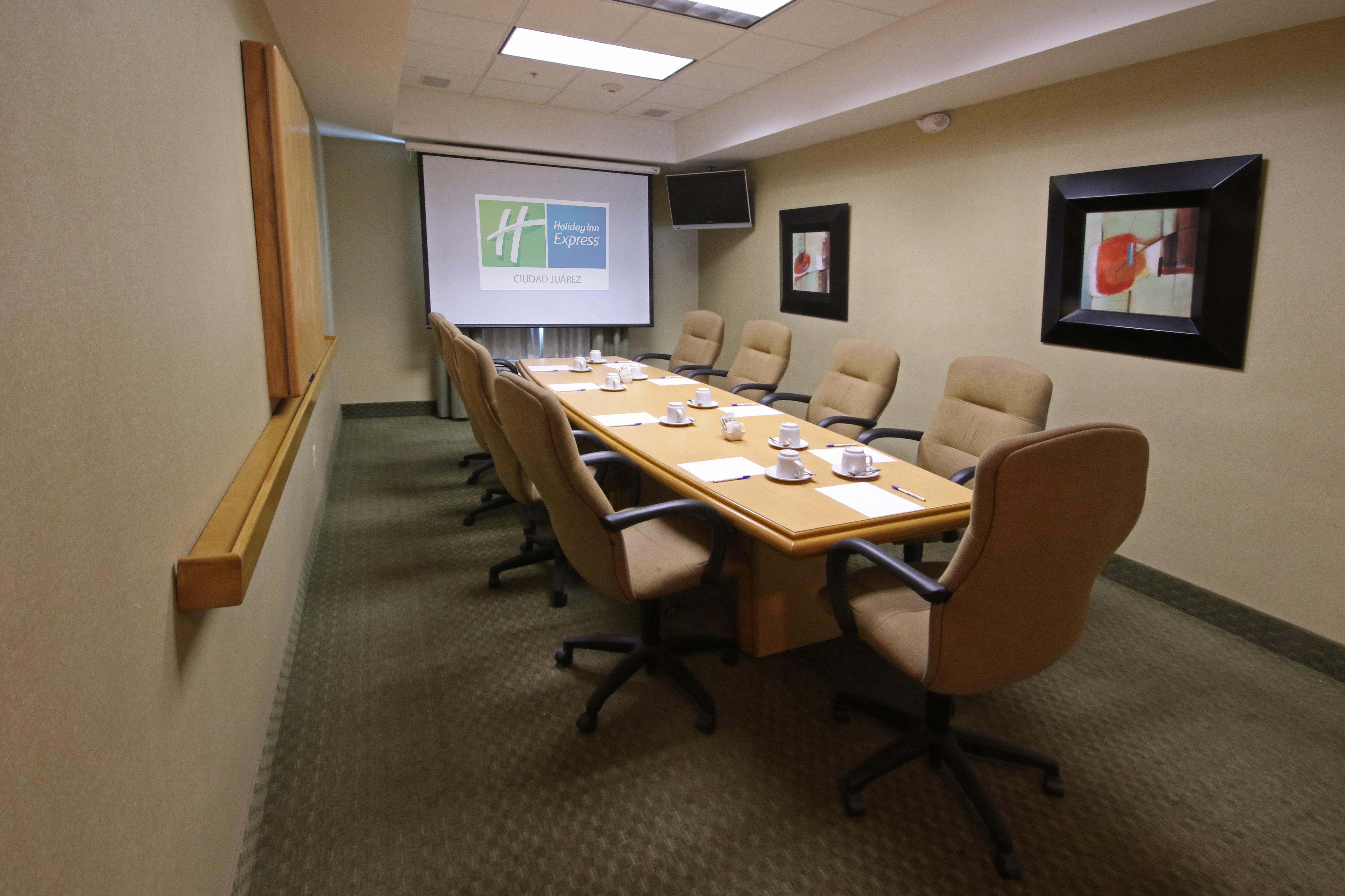 Holiday Inn Express Hotel & Suites Cd. Juarez - Las Misiones By Ihg Экстерьер фото