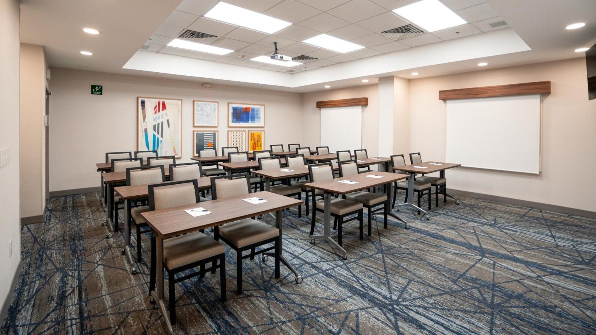 Holiday Inn Express Hotel & Suites Cd. Juarez - Las Misiones By Ihg Экстерьер фото